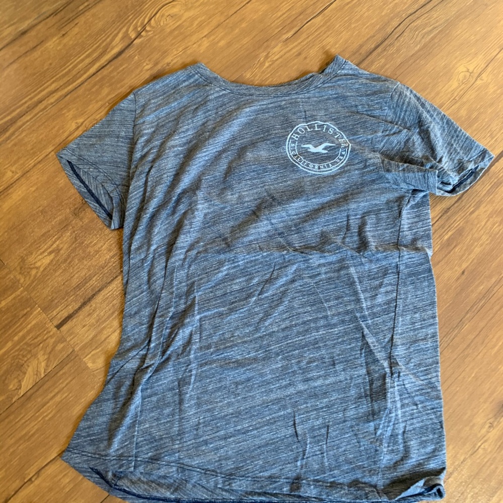 9/$35 Hollister Shirt sz M
